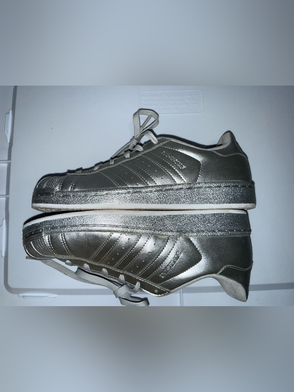 adidas Originals Women's Silver Superstar Sneakers Size 7 Shell Toe Casual Shoes